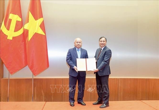 Thứ trưởng Bộ Tài chính Đỗ Thành Trung giữ chức Phó Bí thư Thành ủy Hải Phòng