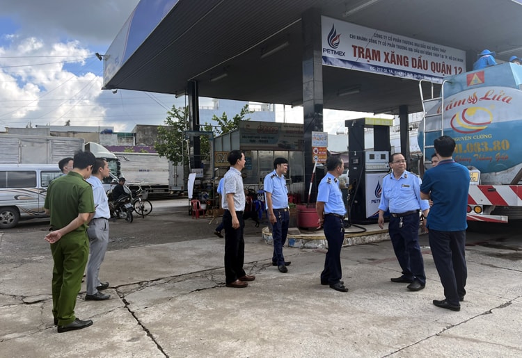TP Hồ Chí Minh tăng cường kiểm tra hoạt động kinh doanh xăng dầu