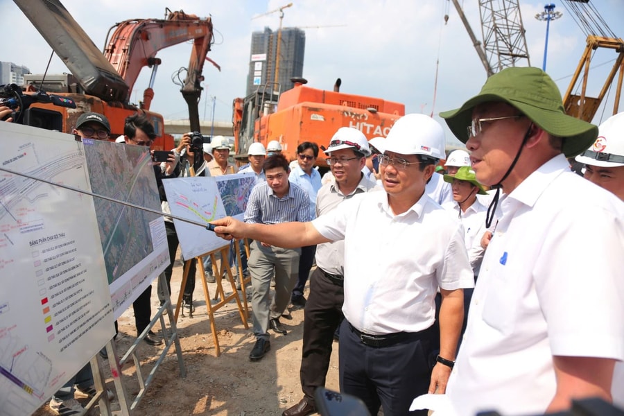 Lãnh đạo TP Hồ Chí Minh kiểm tra tiến độ nút giao An Phú