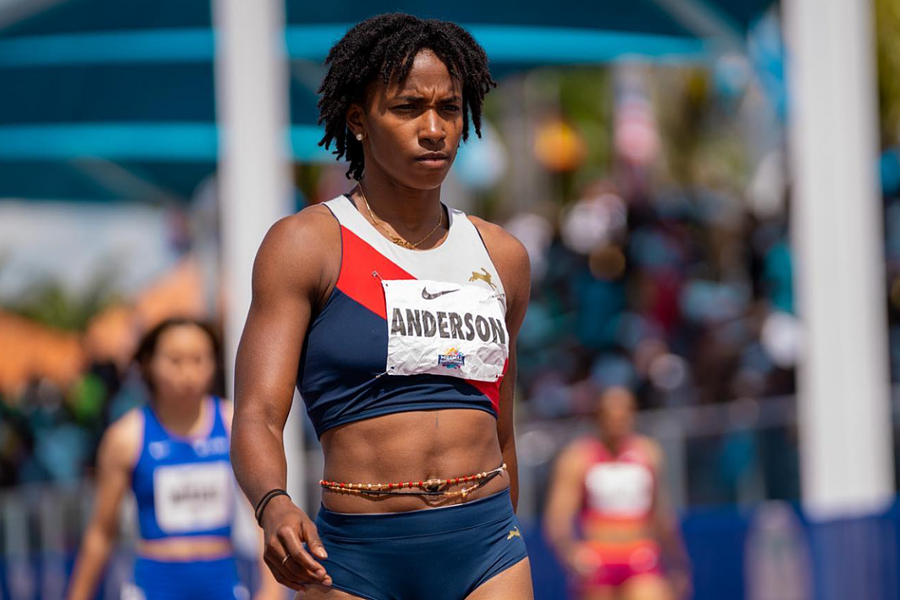 Runner Mỹ xăm logo thông báo gia nhập giải cho phép dùng doping