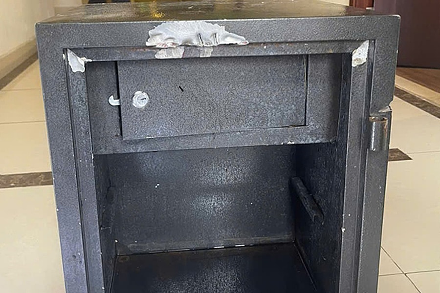 Đột nhập căn hộ của người quen trộm 5,3 cây vàng