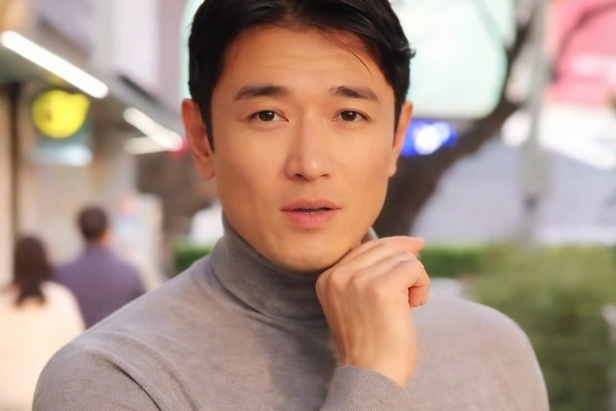 Diễn viên gốc Việt Trường Hưng rời TVB, sống bằng livestream bán hàng