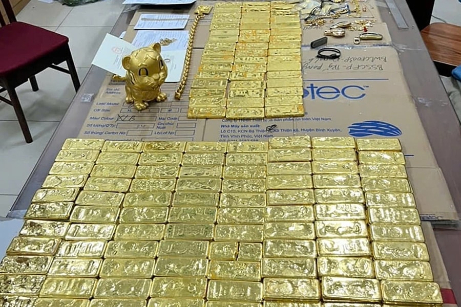 Bố mẹ Mr Pips gửi hàng trăm tỷ đồng, mua 314 lượng vàng khi con bị bắt