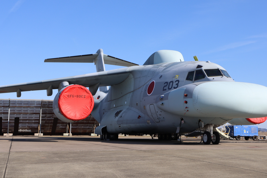 Máy bay quân sự 'xấu nhất thế giới' lần đầu cất cánh