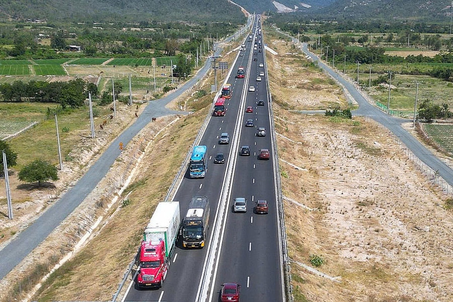 Bất an cao tốc thiếu làn khẩn cấp