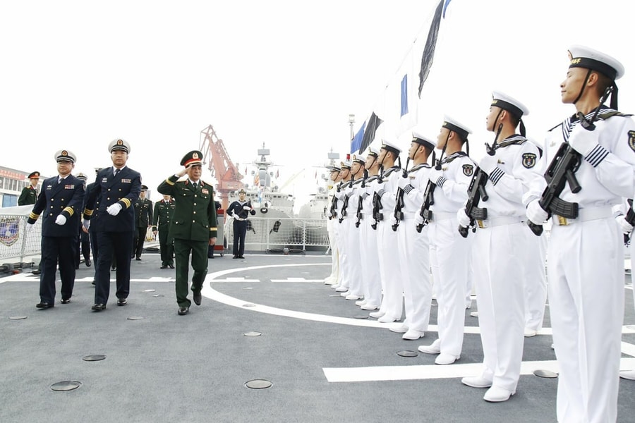 Hải quân Việt - Trung khởi hành tuần tra liên hợp trên Vịnh Bắc Bộ