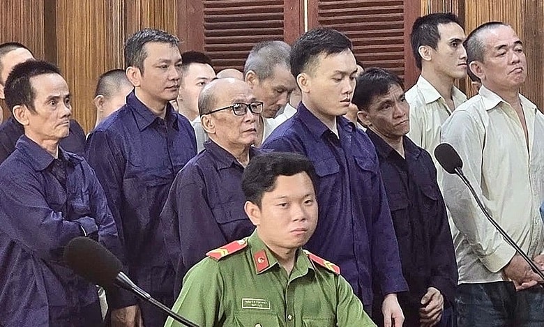 Trưởng công an phường và cấp dưới bảo kê tội phạm ma túy