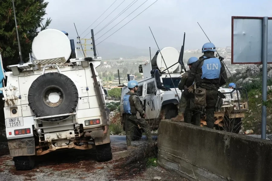 Xe tăng Israel bắn nhầm căn cứ LHQ ở Lebanon