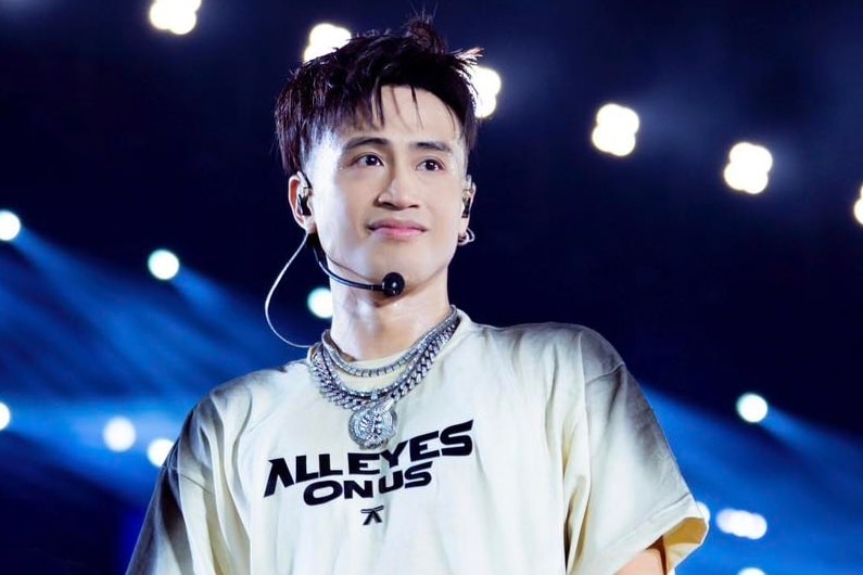 Quán quân Rap Việt bức xúc sau bức ảnh của fan