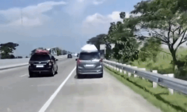 Hộ lan cao tốc đâm xuyên ôtô vì tài xế buồn ngủ