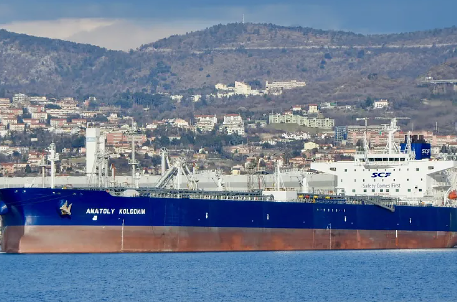 Mỹ không nới lỏng hạn chế dầu Nga với Cuba