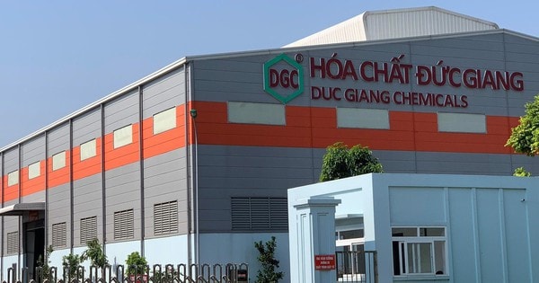 DGC thoát sàn trong phiên, thanh khoản bùng nổ nhưng vẫn giảm kịch biên độ
