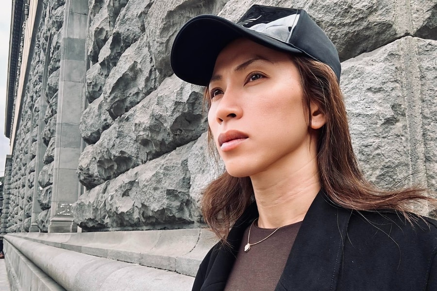 Lộ Lộ tiễn đưa chồng