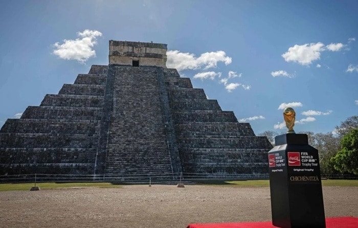 World Cup 2026: Mexico giới thiệu cúp vàng tại kỳ quan Chichén Itzá