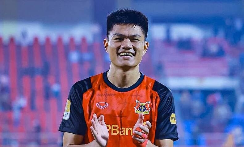 Tuyển thủ Việt Nam giúp Ninh Bình thoát hiểm ở Cup Quốc gia