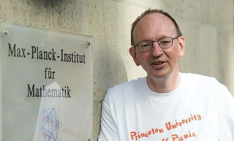 Tượng đài toán học Đức sở hữu cả giải Fields và Abel