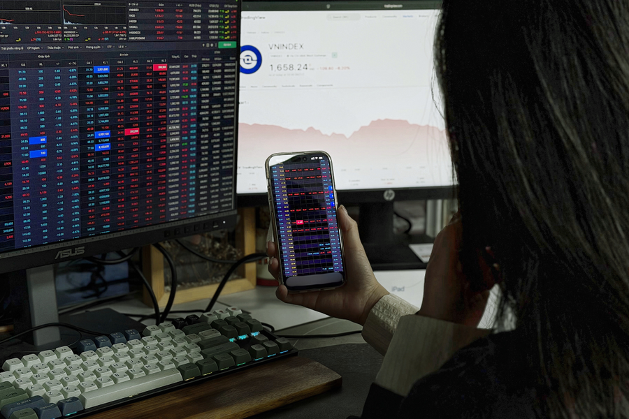 Cổ phiếu Đức Giang mất 25% từ khi lãnh đạo bị bắt