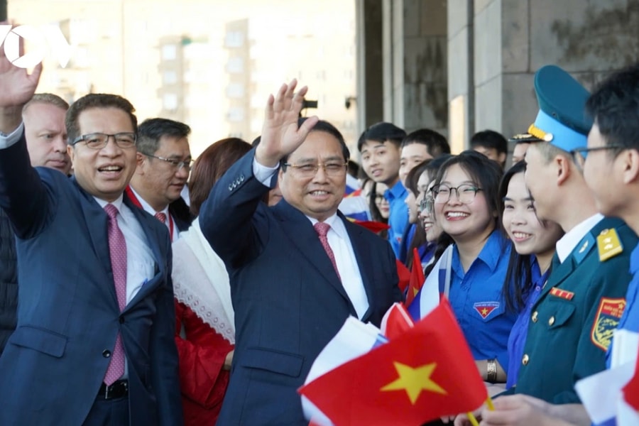 Thủ tướng Phạm Minh Chính gặp gỡ cộng đồng người Việt Nam tại Liên bang Nga