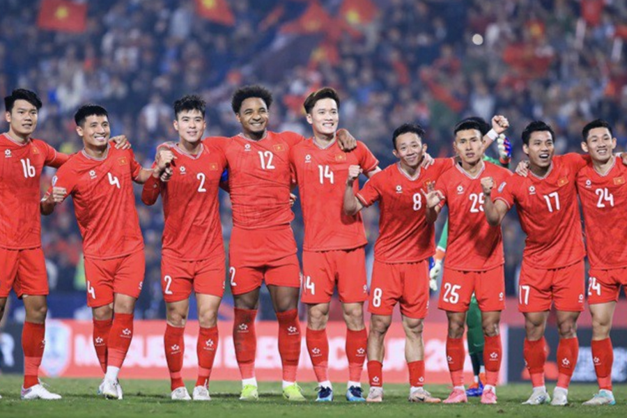 Tuyển Việt Nam áp sát Top 100 thế giới