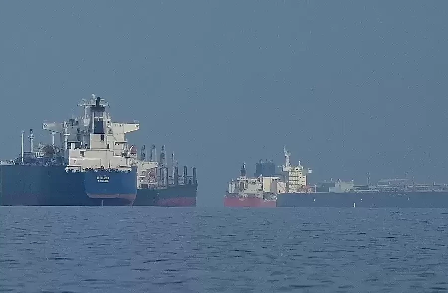 Ba tàu muốn đổi sang quốc tịch Việt Nam để được an toàn ở Trung Đông