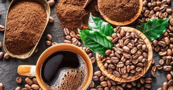 Khói sương trong tách, thi ca dưới phèn