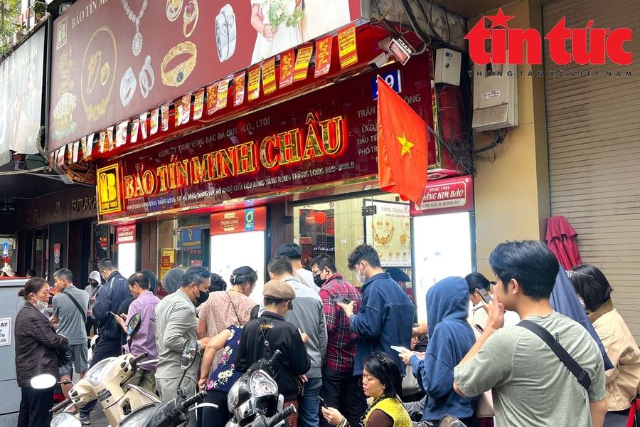 Giá vàng sáng 25/3 tiếp tục phục hồi sau đà giảm sâu