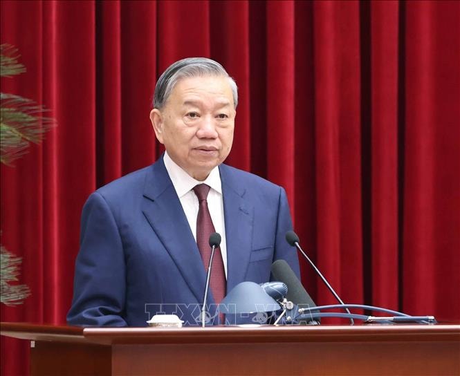 Bế mạc Hội nghị lần thứ 2 BCH TƯ Đảng khóa XIV: Thống nhất cao về những vấn đề lớn, hệ trọng