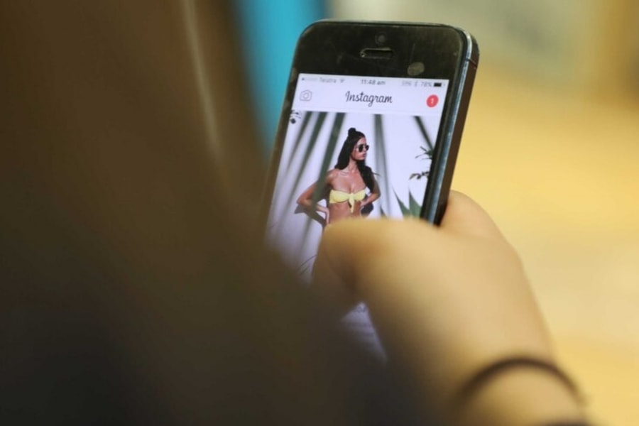 Du khách có thể bị hủy visa vì dữ liệu trong điện thoại