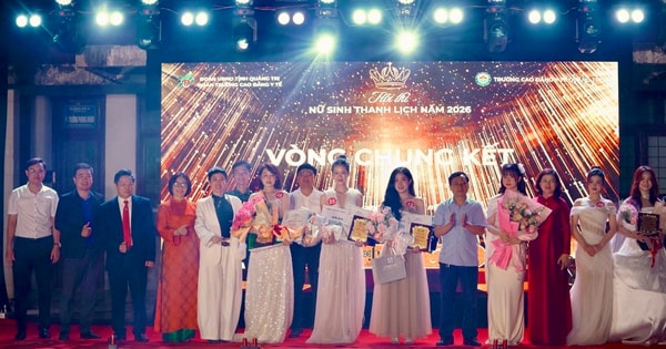 Nét duyên dáng, thanh lịch của nữ sinh ngành Y – Dược Quảng Trị