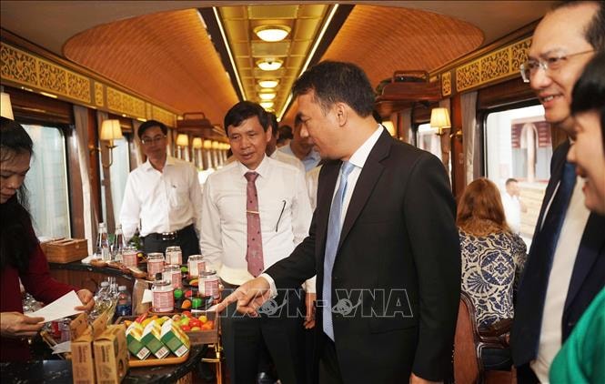 Khai thác tối đa di sản trên Đoàn tàu 'Hành trình kết nối di sản Miền Trung'