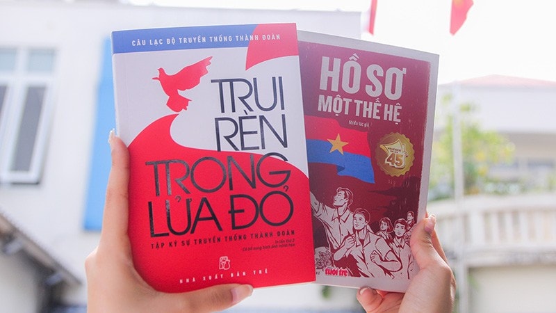 Ra mắt sách chào mừng 95 năm Ngày thành lập Đoàn Thanh niên Cộng sản Hồ Chí Minh