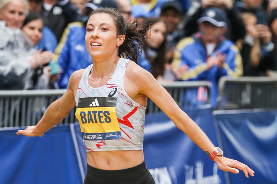 Nữ VĐV marathon Mỹ tố bị cắt tài trợ vì mang thai