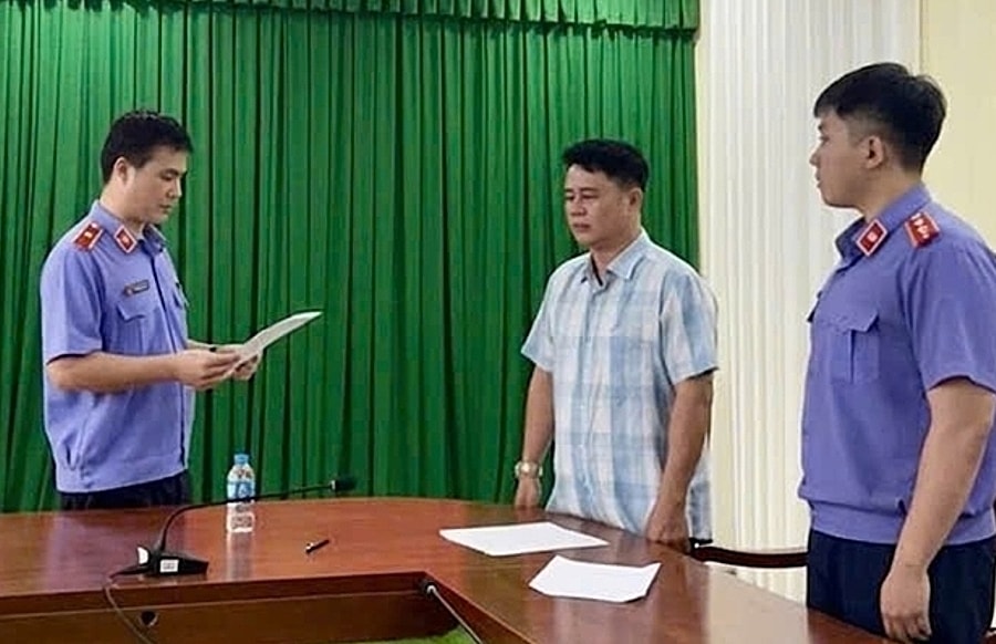 Cựu Phó thủ trưởng cơ quan điều tra vụ 'nữ sinh tử vong ở Vĩnh Long' bị bắt