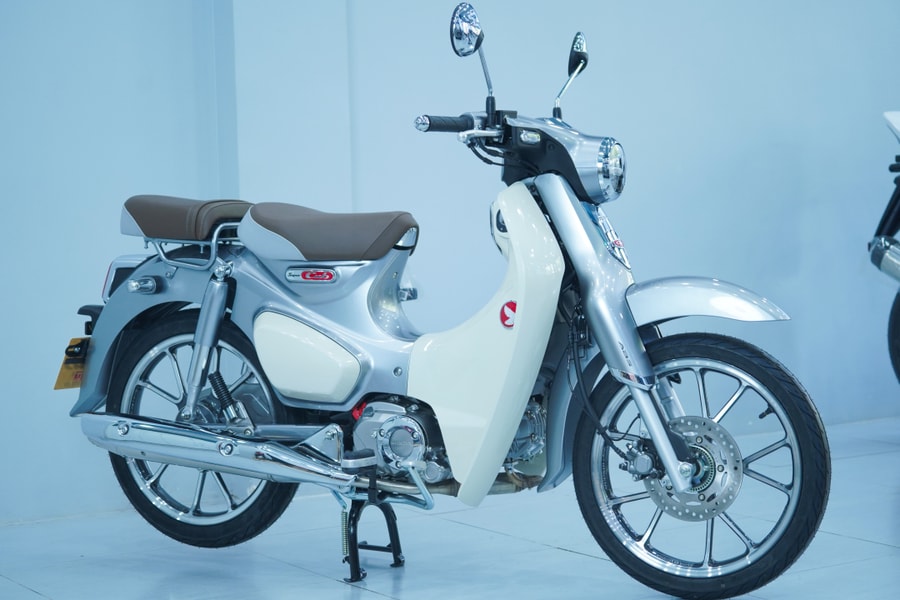 Honda Super Cub 2026 nhập Thái giá hơn 150 triệu đồng