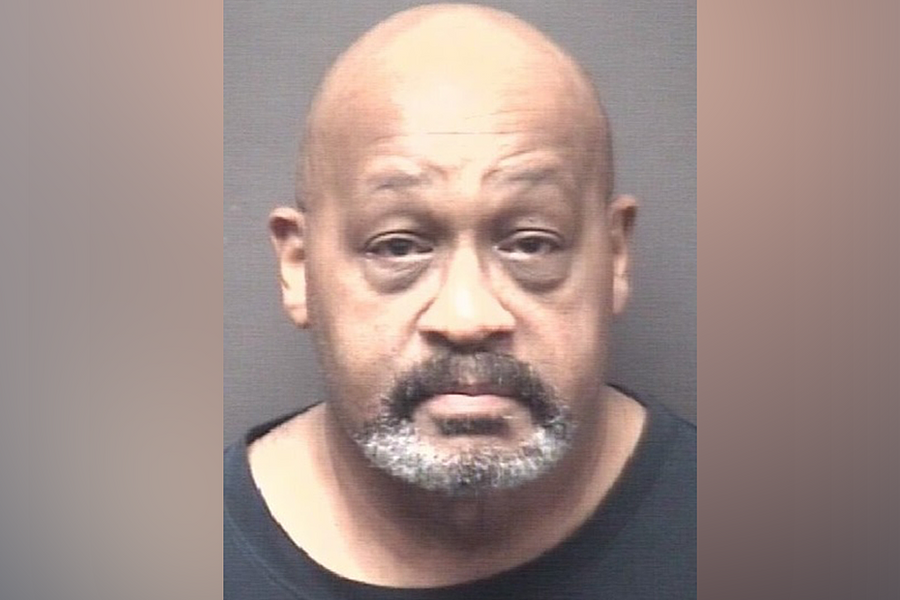 Cuộc sống hai mặt của cảnh sát mẫu mực bị cáo buộc hiếp dâm 5 phụ nữ