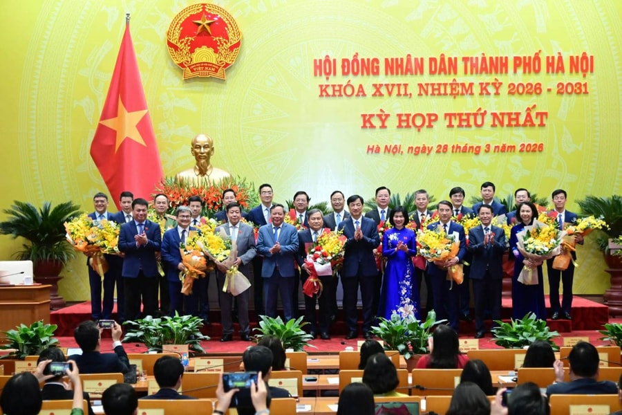 Bà Phùng Thị Hồng Hà, ông Vũ Đại Thắng tái đắc cử Chủ tịch HĐND và UBND TP Hà Nội