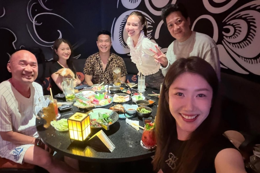 Lan Ngọc tụ tập Trường Giang, Thúy Ngân