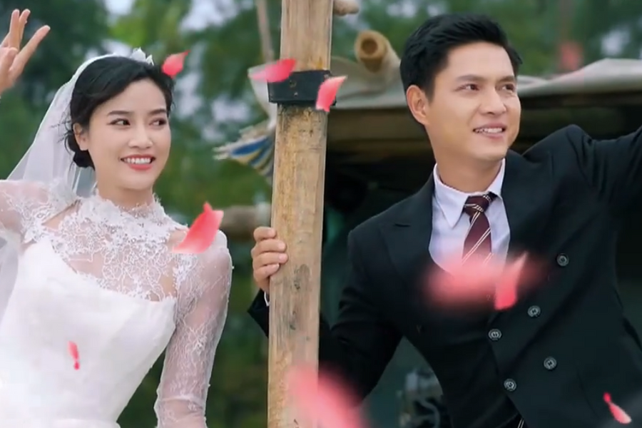 Cặp đôi đang hot nhất phim giờ vàng VTV chụp ảnh cưới, khán giả cười ngất