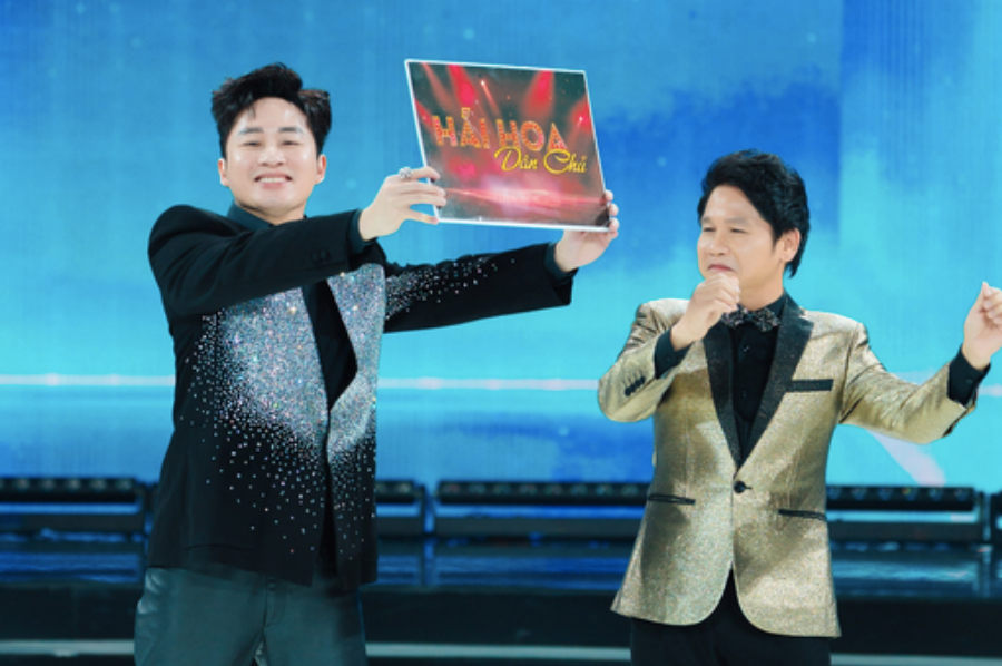 Ca sĩ hát hit tỷ views diễn Táo quân tối nay trên VTV là ai?