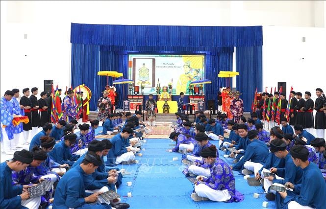 Lan tỏa tình yêu văn hóa dân tộc từ 'Khoa thi Minh kinh bác học'