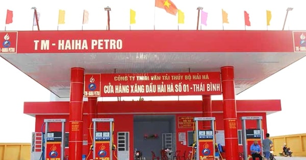 Hai doanh nghiệp xăng dầu bị dừng thủ tục hải quan