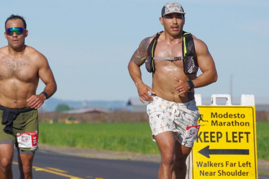 Runner Mỹ mất chức vô địch marathon vì xe dẫn đường sai lộ trình