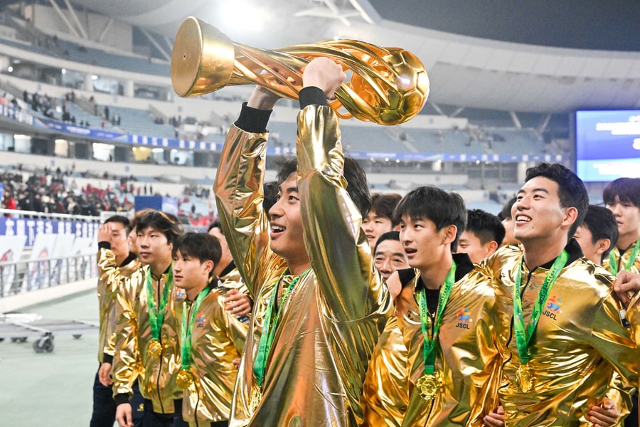 Giải đấu kỳ lạ ở Trung Quốc: Công nhân, shipper hot hơn dàn sao triệu đô