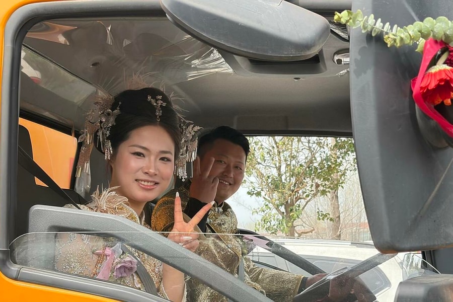 Rước dâu bằng 9 xe hút bể phốt