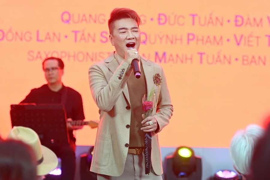 Nghệ sĩ tưởng nhớ 25 năm nhạc sĩ Trịnh Công Sơn qua đời