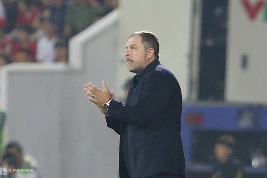 HLV đội tuyển Malaysia bị đề nghị từ chức