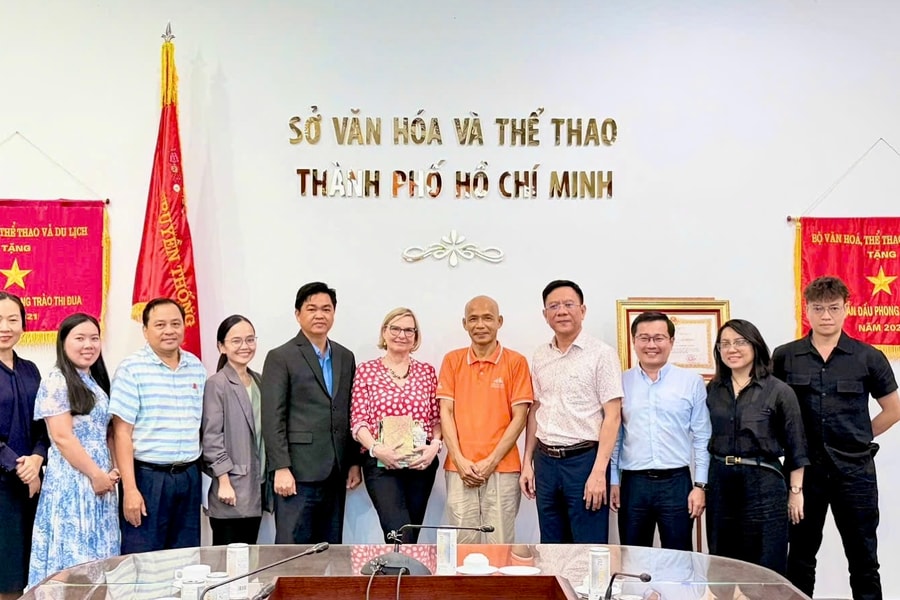 Chỉ thị 04-CT/TW: 'Cú hích' tái định vị ngành xuất bản trong kỷ nguyên số