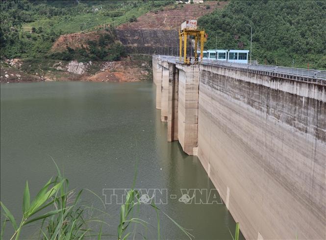 Nghị quyết về thực hiện một số giải pháp cấp bách trong quản lý an toàn đập, hồ chứa nước