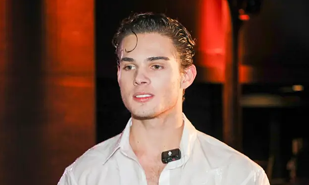 'Trai đẹp' xúi giục bạn gái ẩu đả để livestream