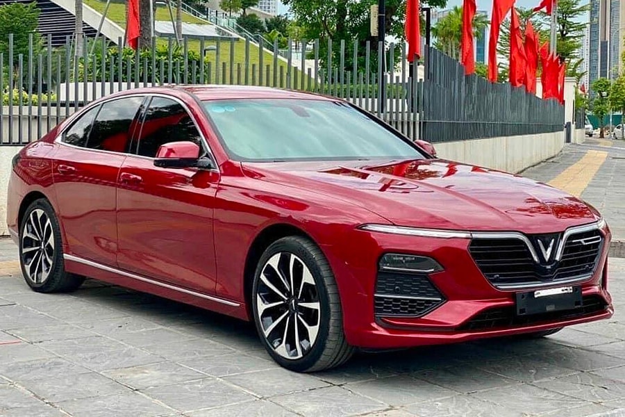 600 triệu nên mua Lux A cũ hay VF 5 mới?